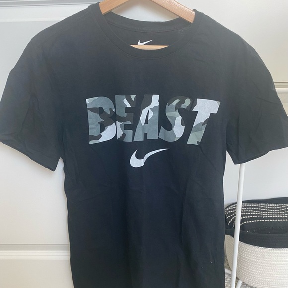 Men’s Nike ‘Beast’ T-Shirt, Black Medium - Picture 2 of 4
